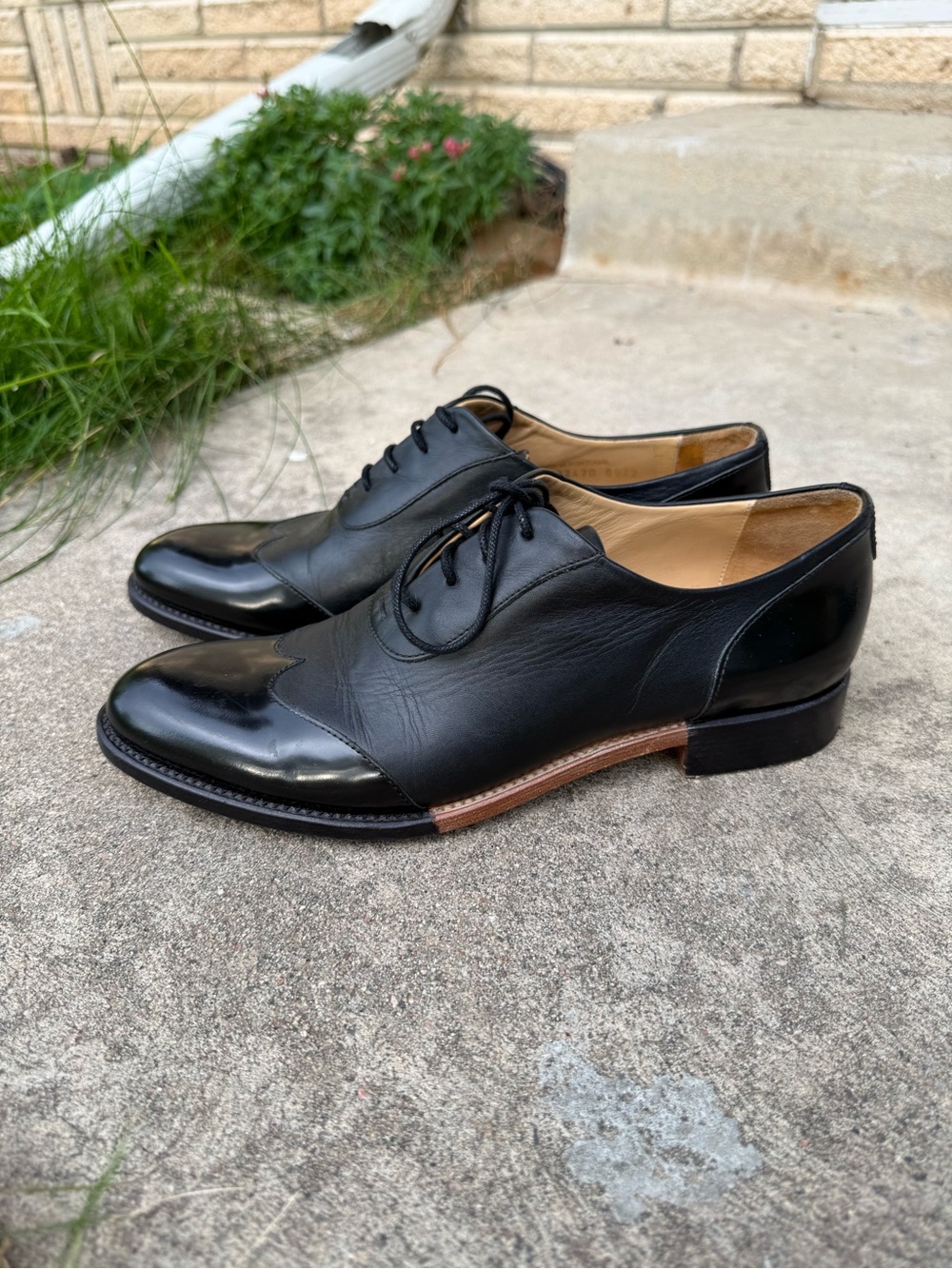 The Office of Angela Scott size 38 black leather lace up oxfords